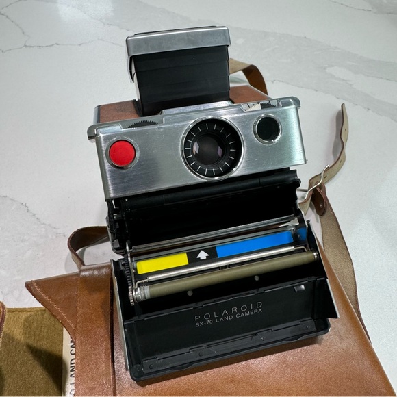 Vintage Polaroid SX-70 Land Camera